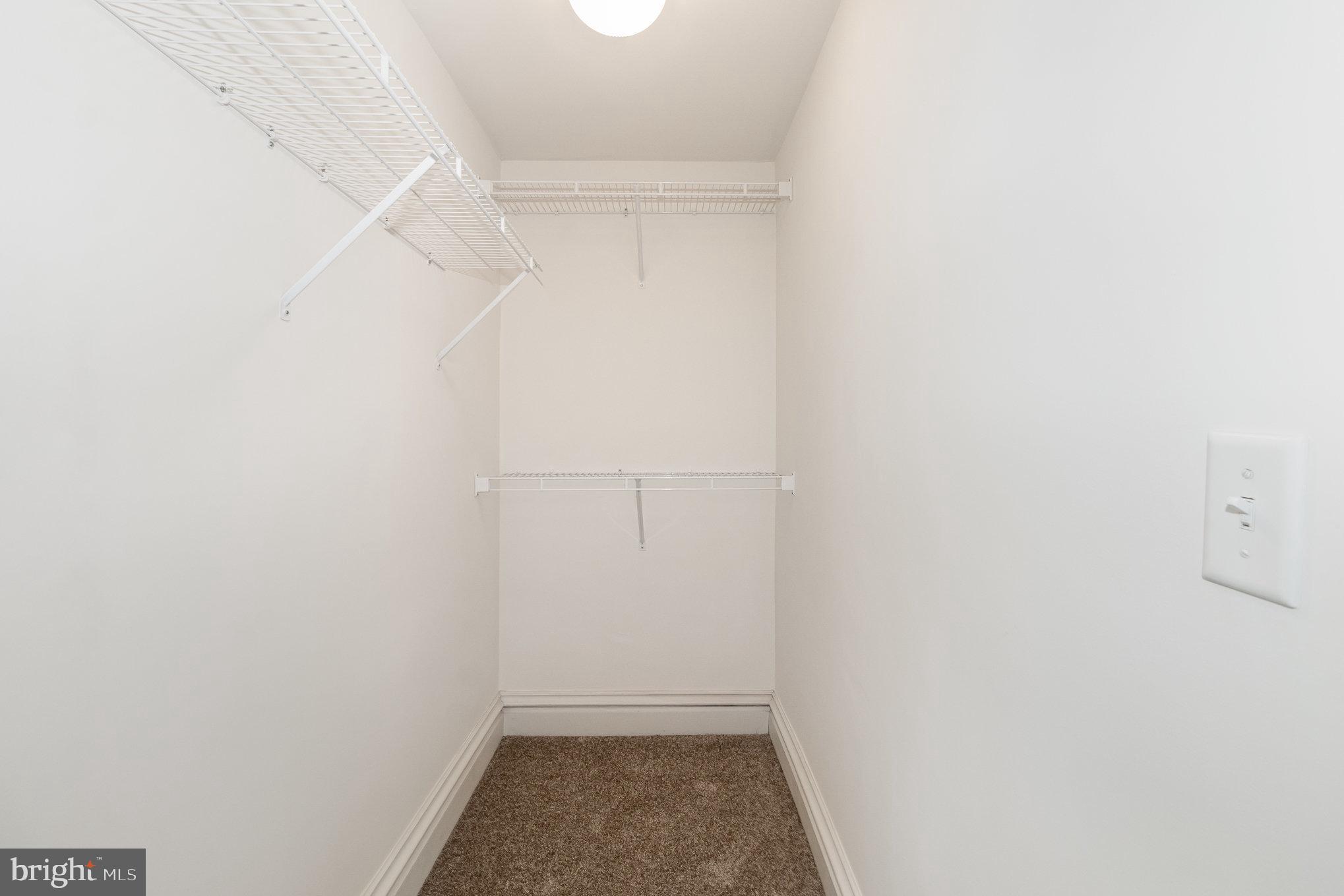 308 E Derry Rd