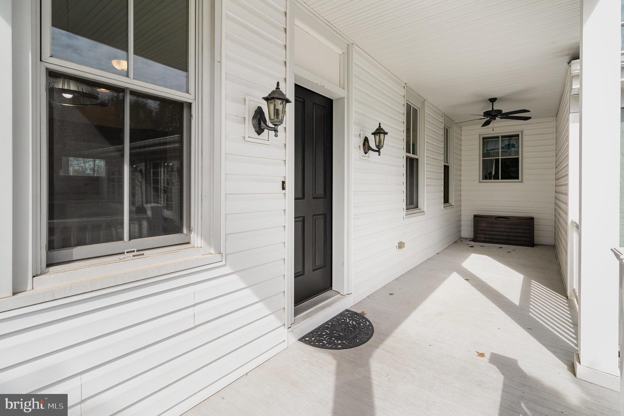 308 E Derry Rd
