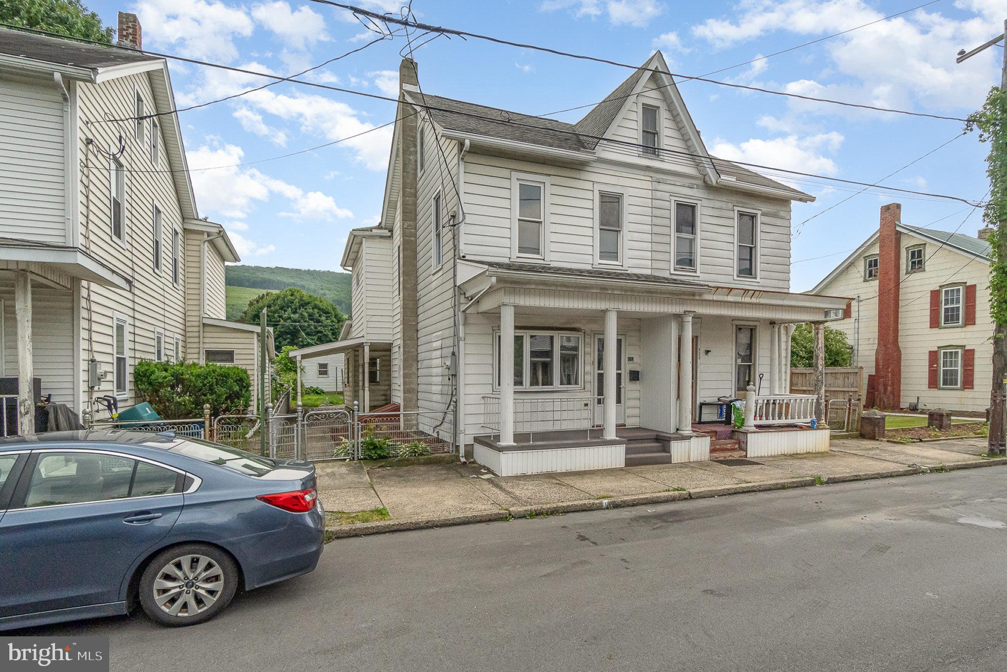 324 N 2nd St