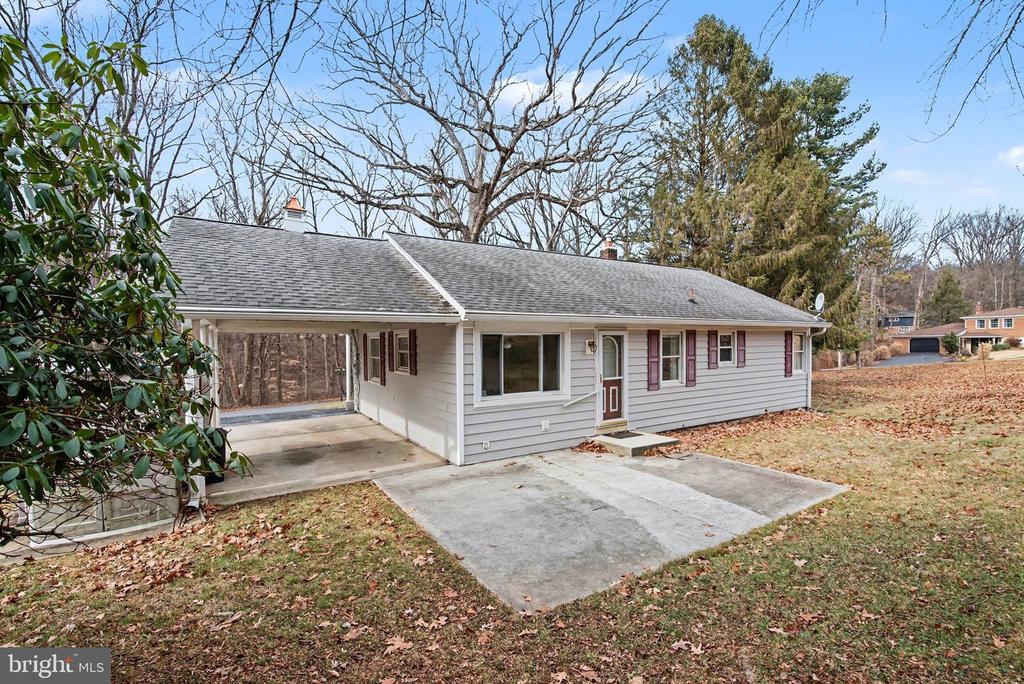 730 SHADY DRIVE