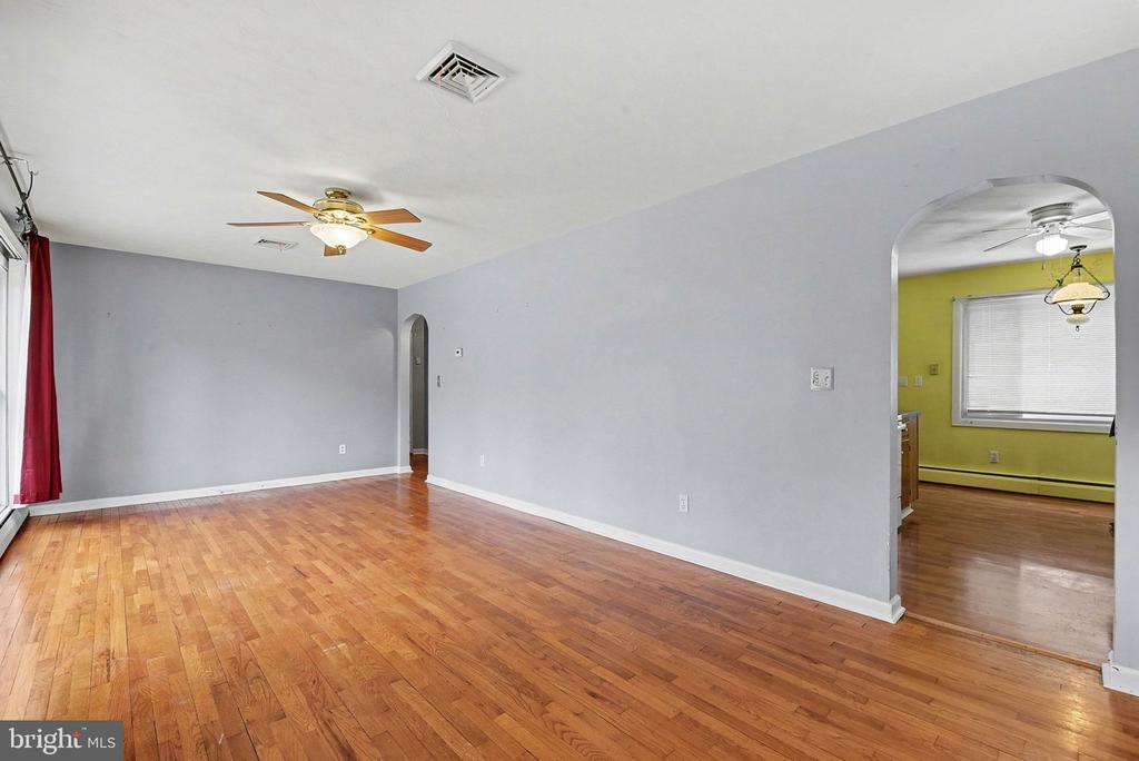 730 SHADY DRIVE