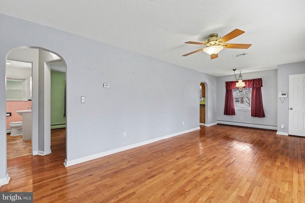 730 SHADY DRIVE