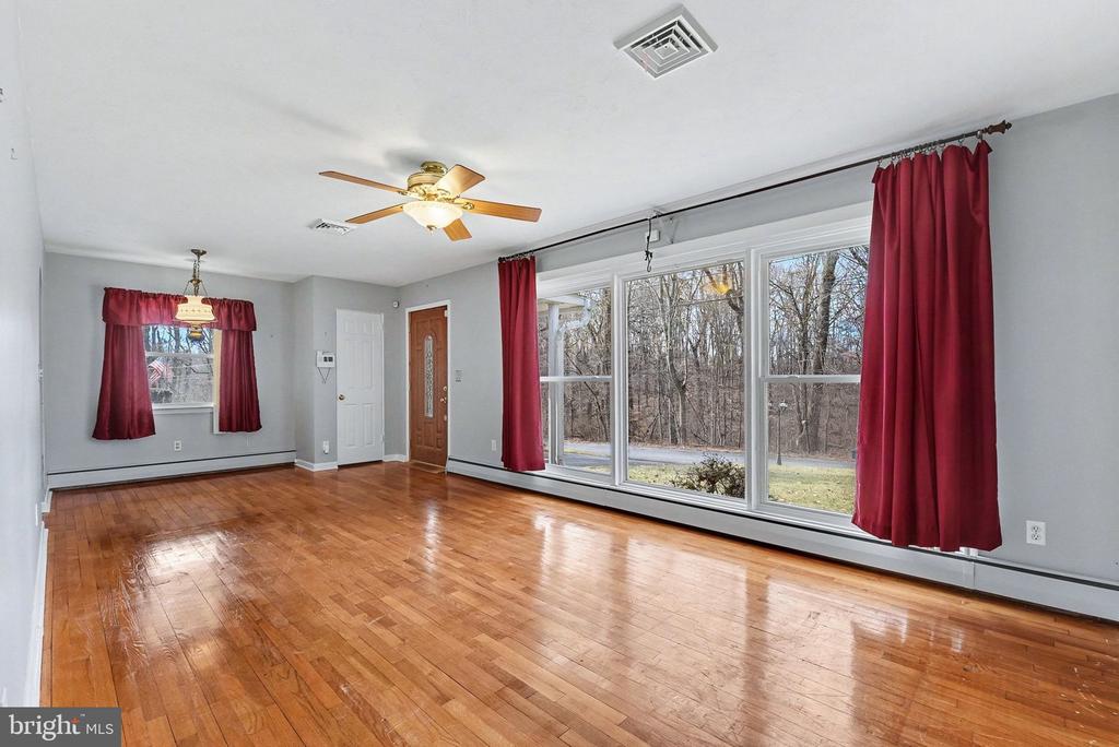 730 SHADY DRIVE