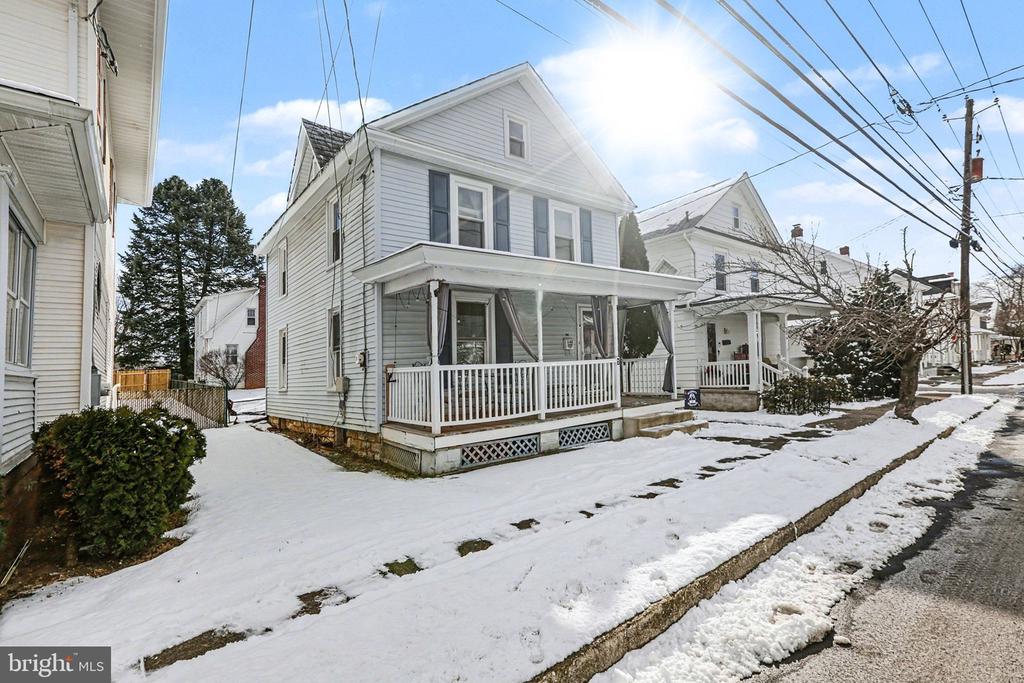 348 E DERRY ROAD