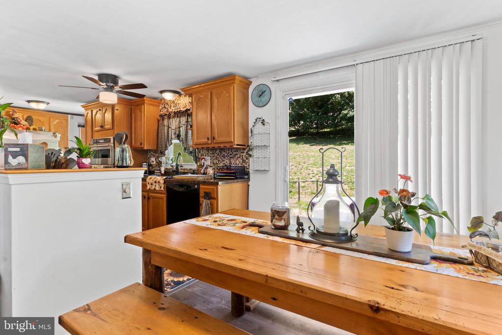 3212 TRINITY ROAD