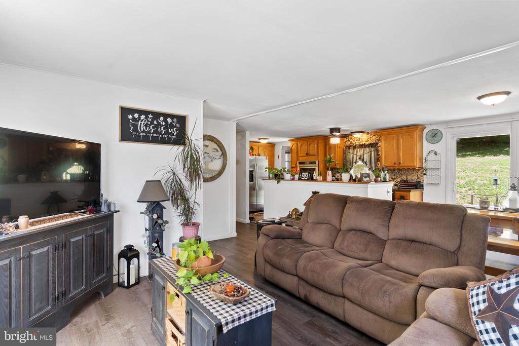 3212 TRINITY ROAD