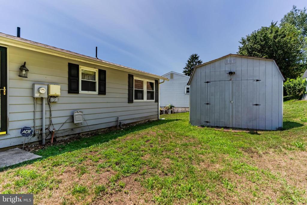 3212 TRINITY ROAD