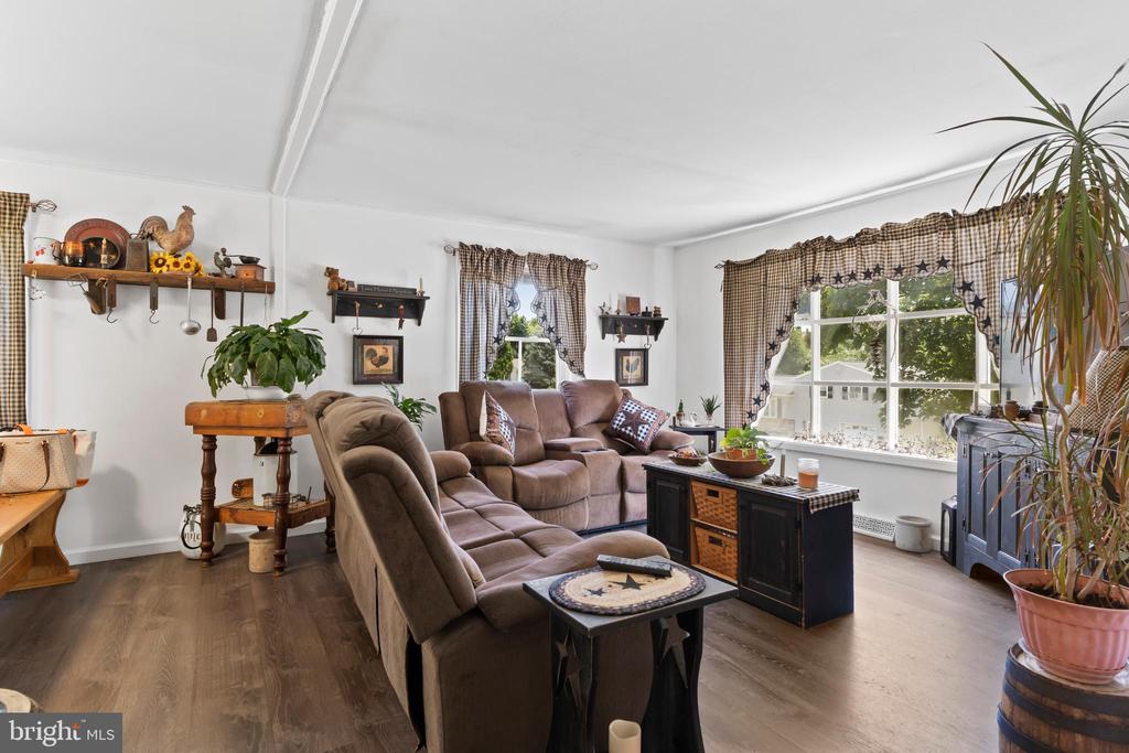 3212 TRINITY ROAD