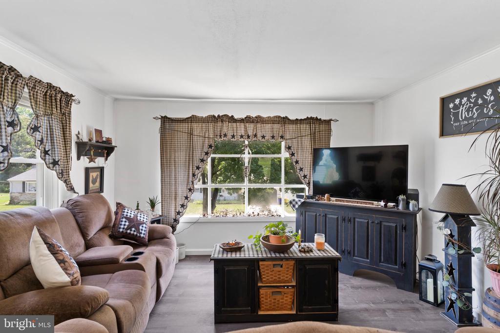 3212 TRINITY ROAD