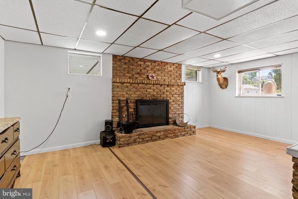 3212 TRINITY ROAD