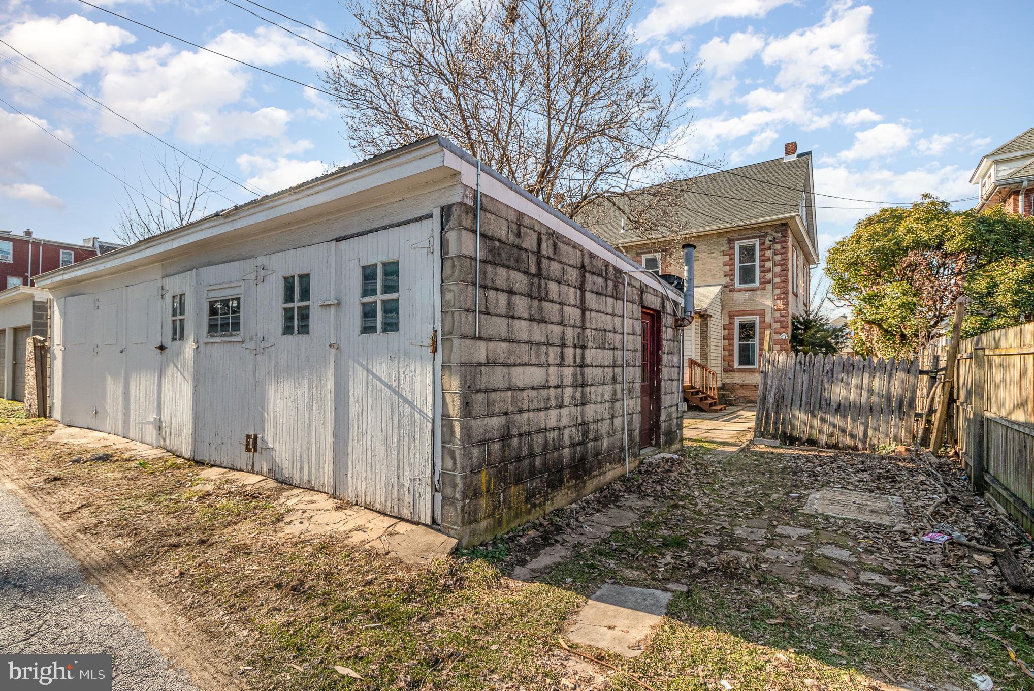 532 Poplar Ave