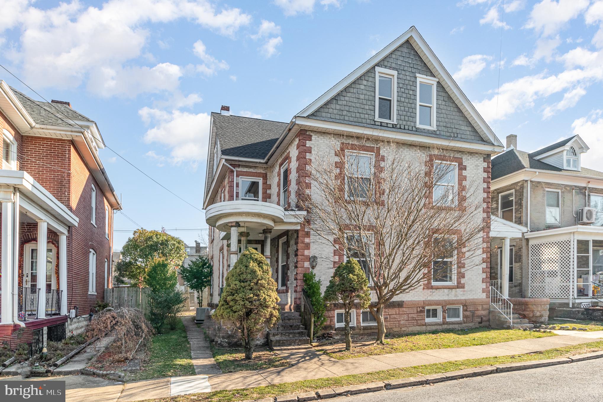 532 Poplar Ave