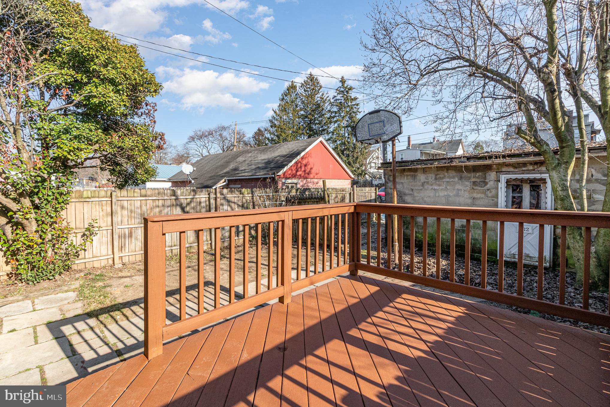 532 Poplar Ave
