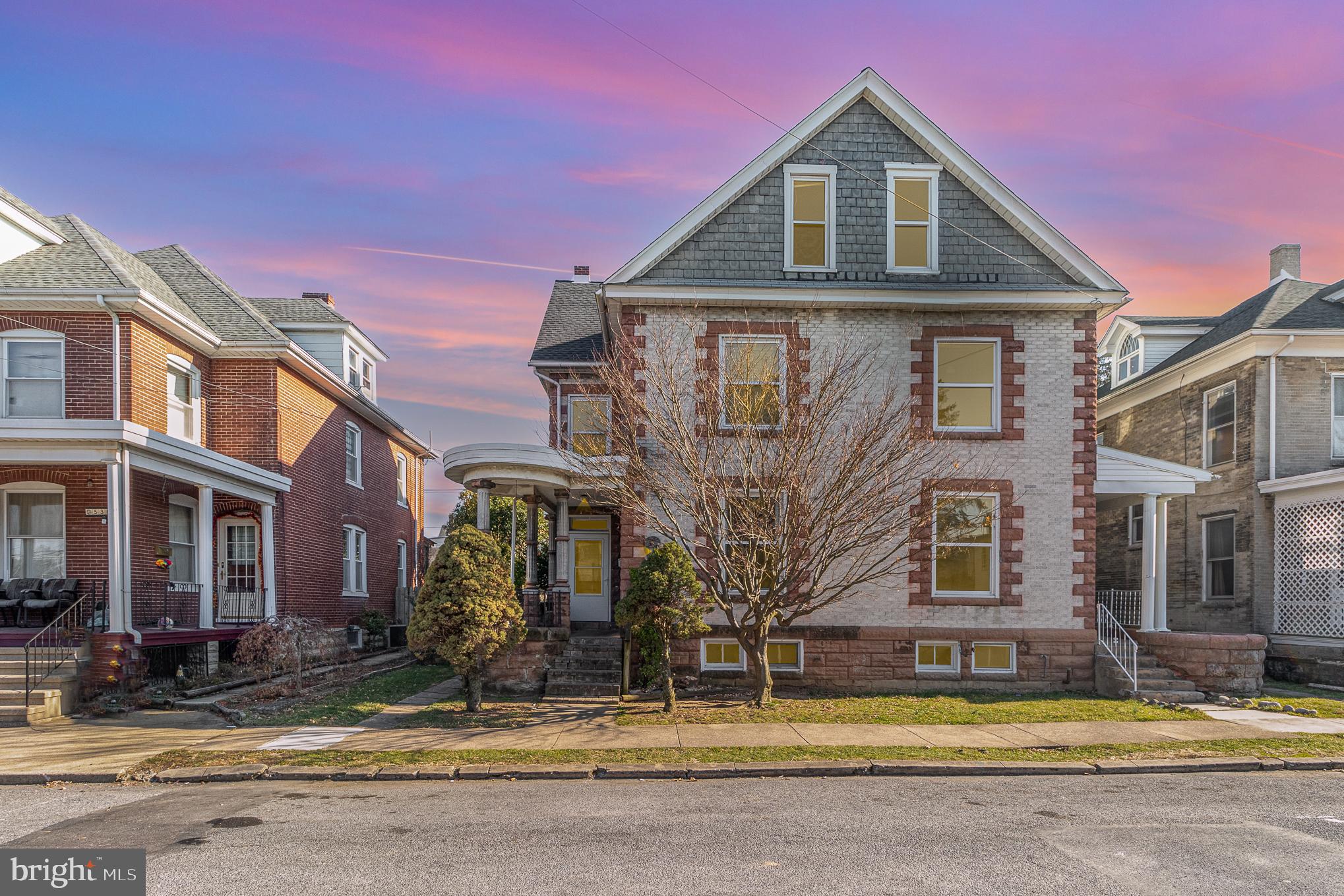 532 Poplar Ave