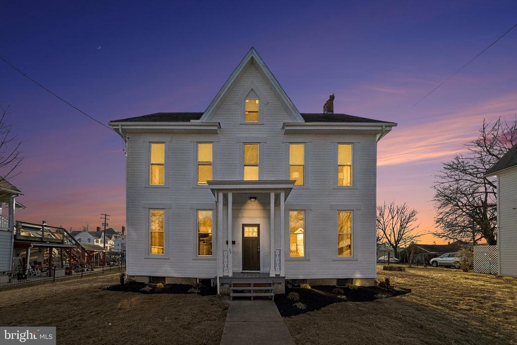 35 N FRANKLIN STREET