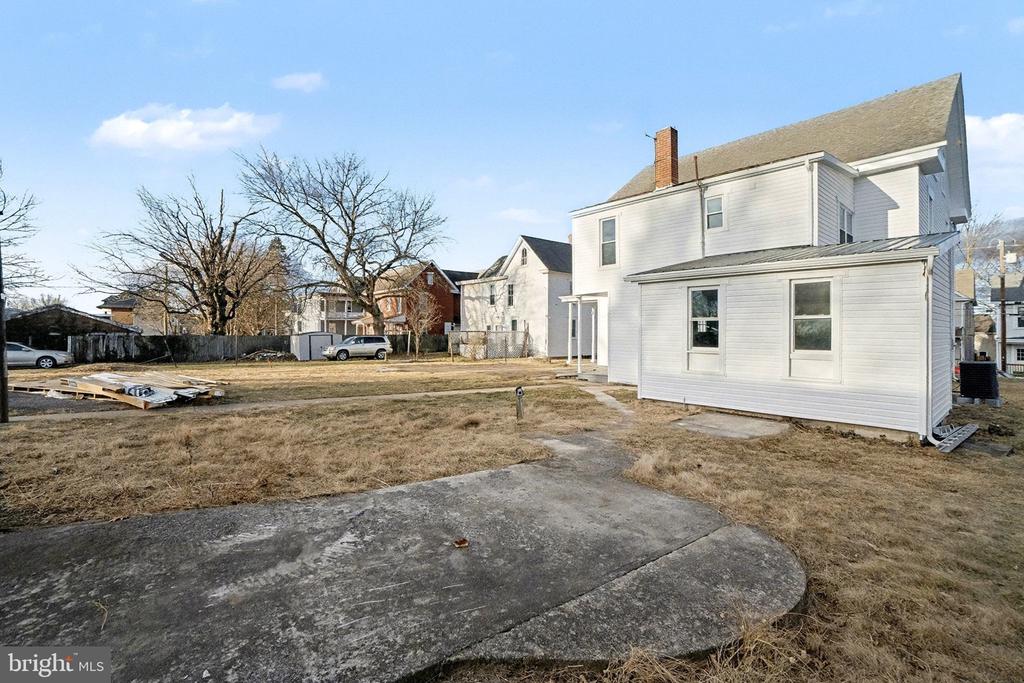 35 N FRANKLIN STREET