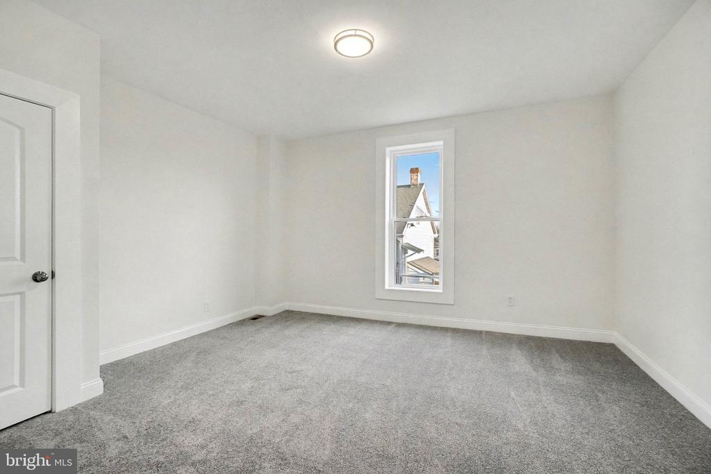 35 N FRANKLIN STREET