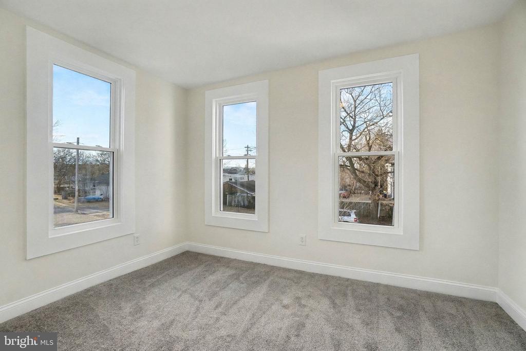 35 N FRANKLIN STREET