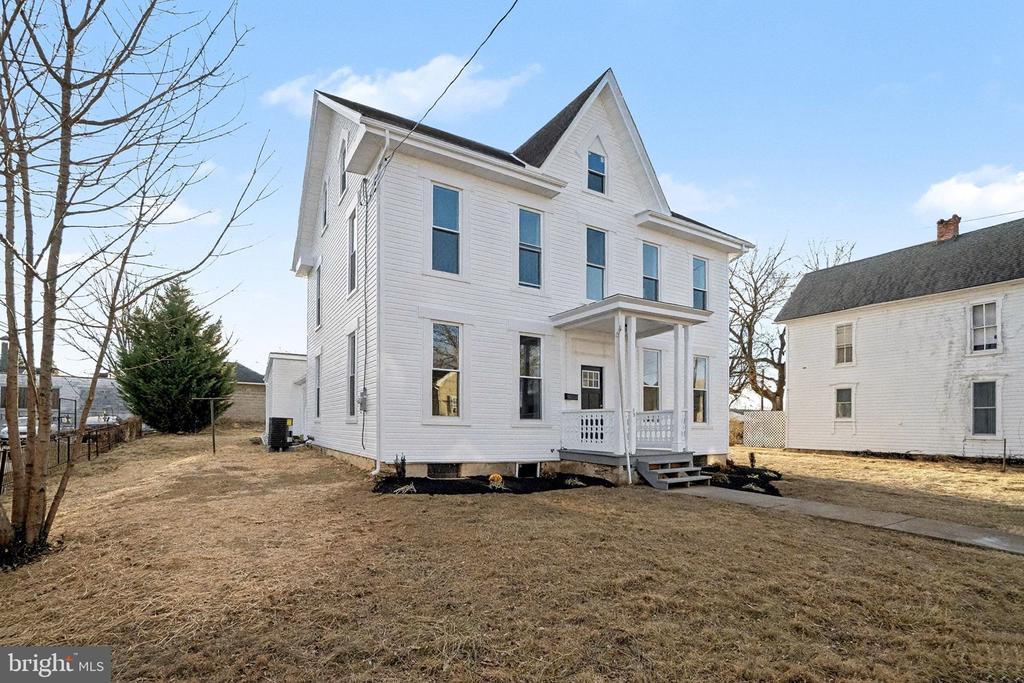 35 N FRANKLIN STREET