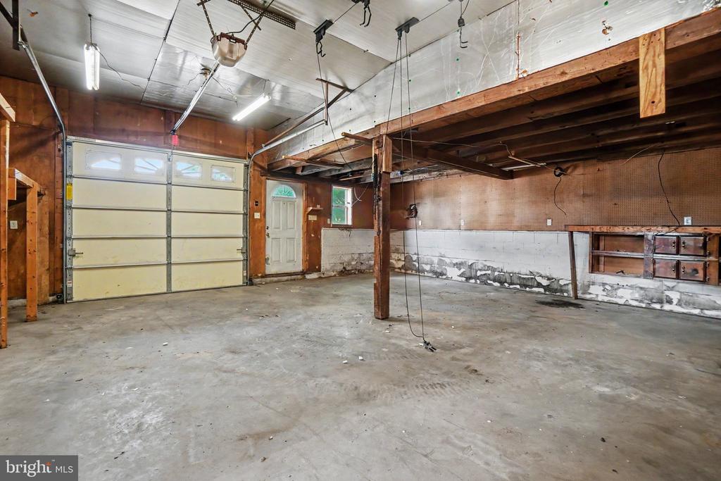 2607 WARM SPRING ROAD