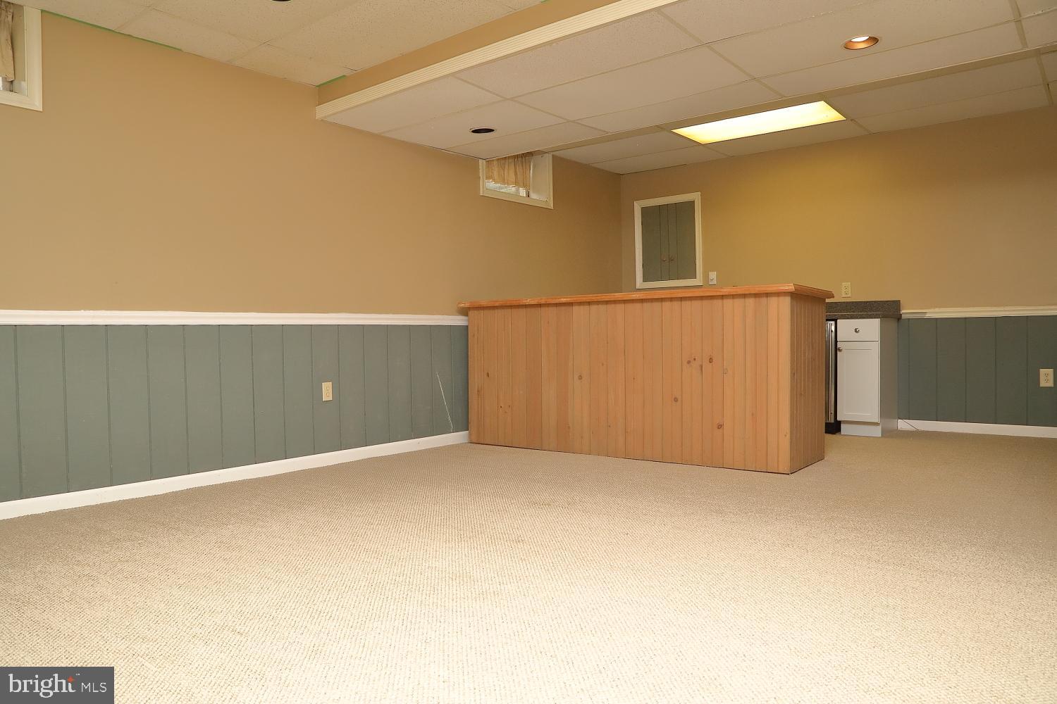 1328 Edgewood Dr