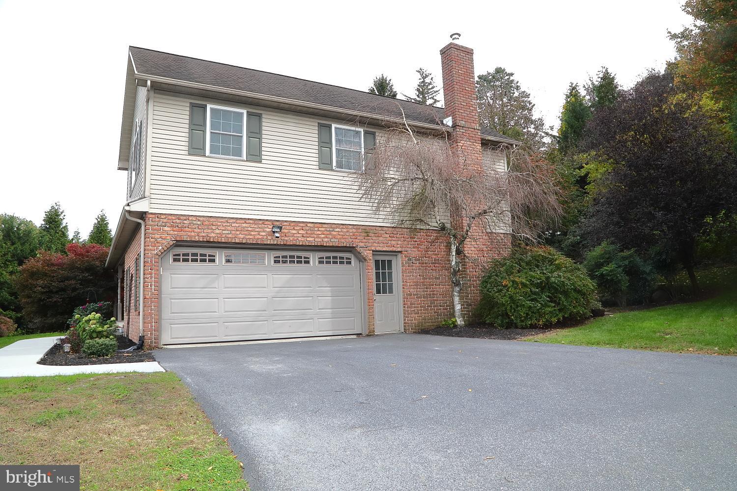 1328 Edgewood Dr