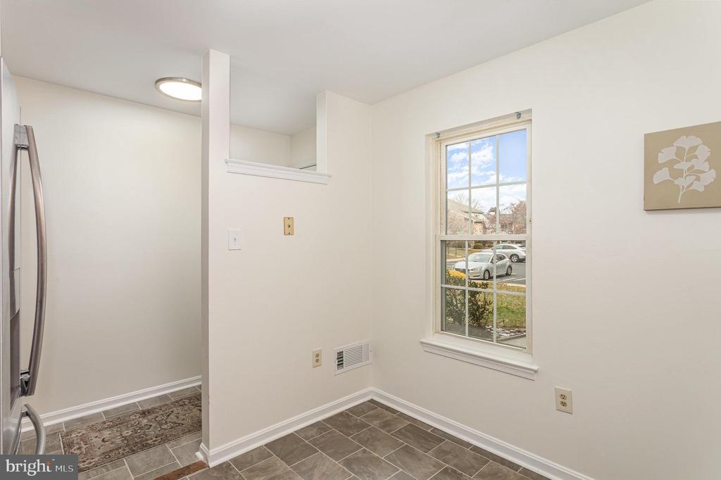 213 Greenview Dr