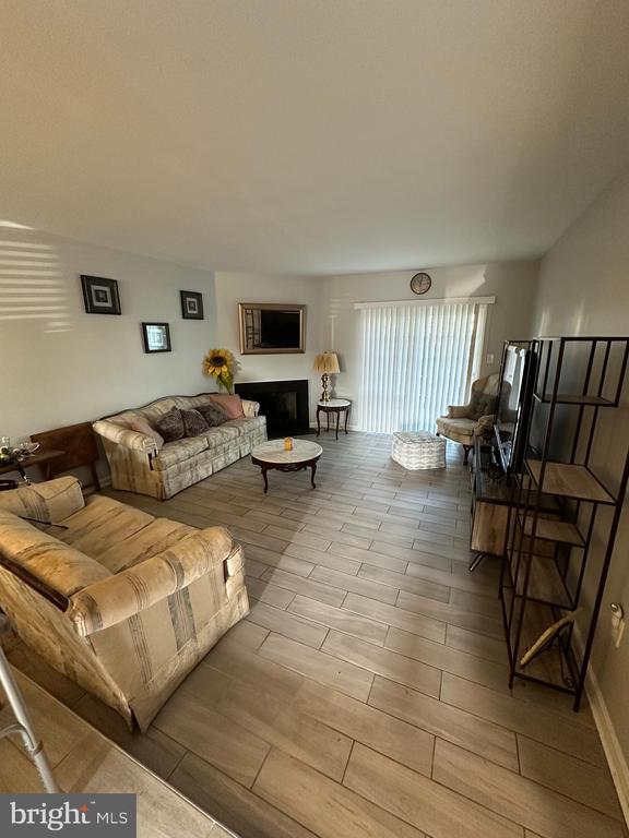 205 Greenview Dr