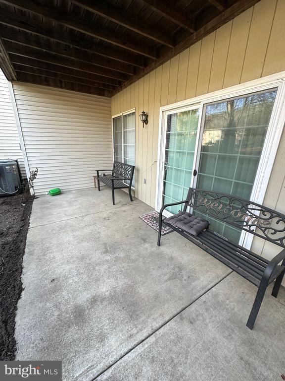 205 Greenview Dr