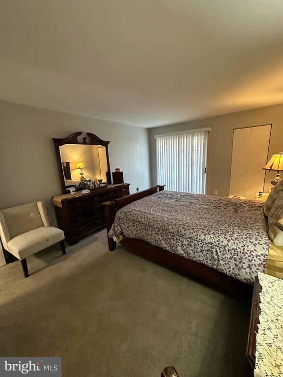 205 Greenview Dr