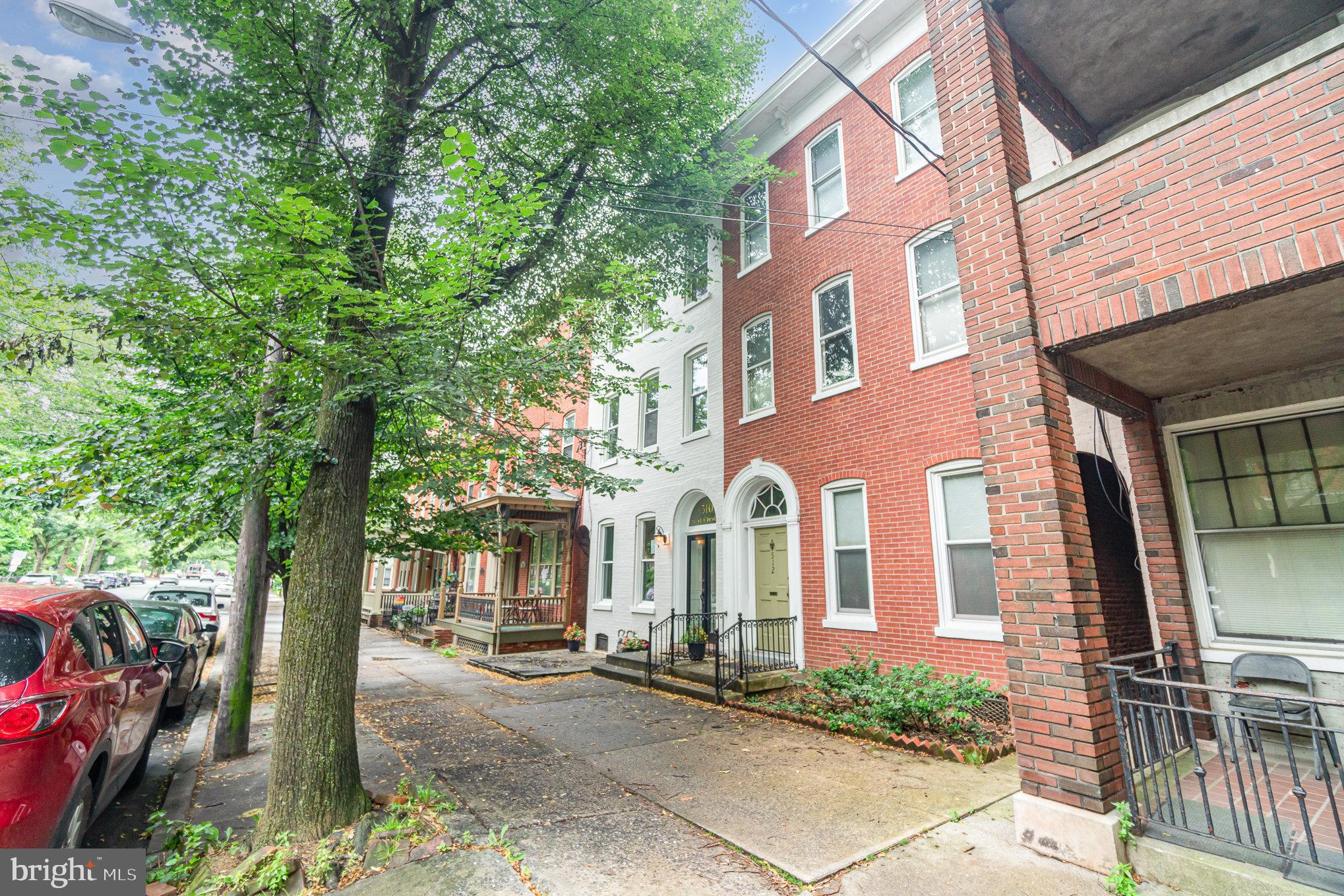 510 W Chestnut St
