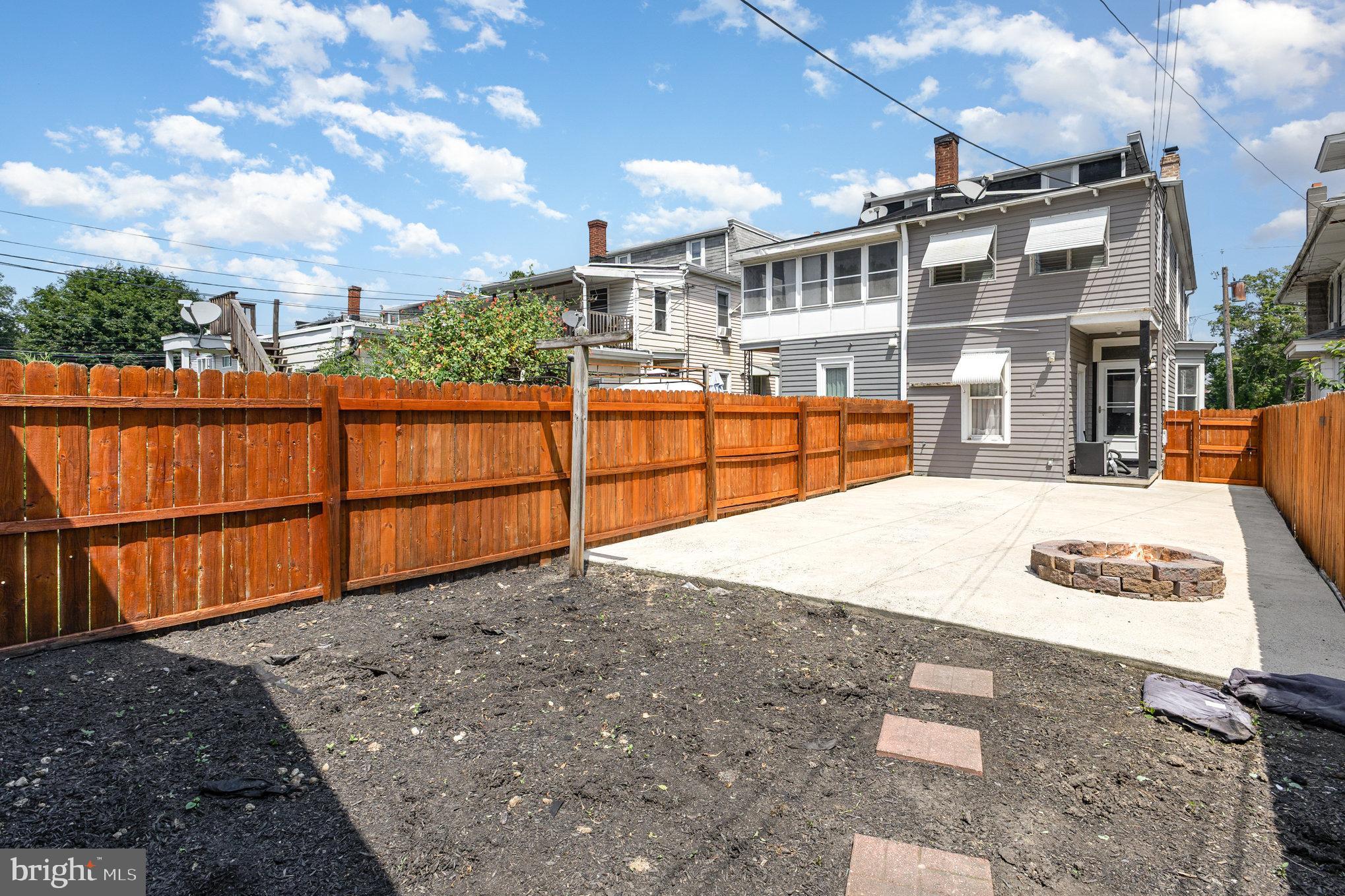 28 N Grant St