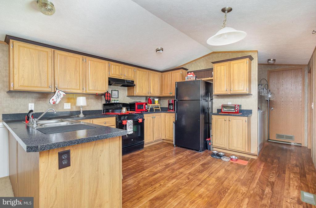 472 S Lancaster St #Tlr 22