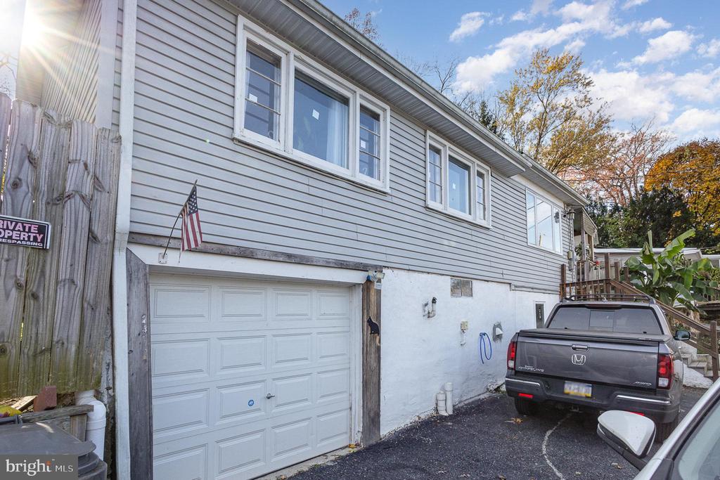 2373 Quarry Rd