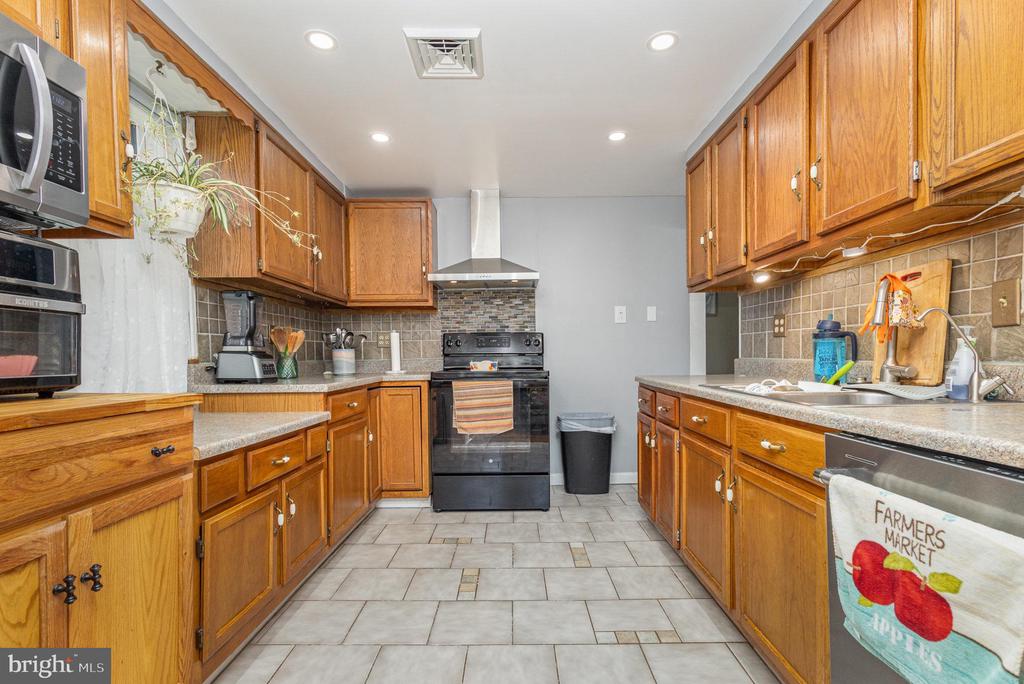 2373 Quarry Rd