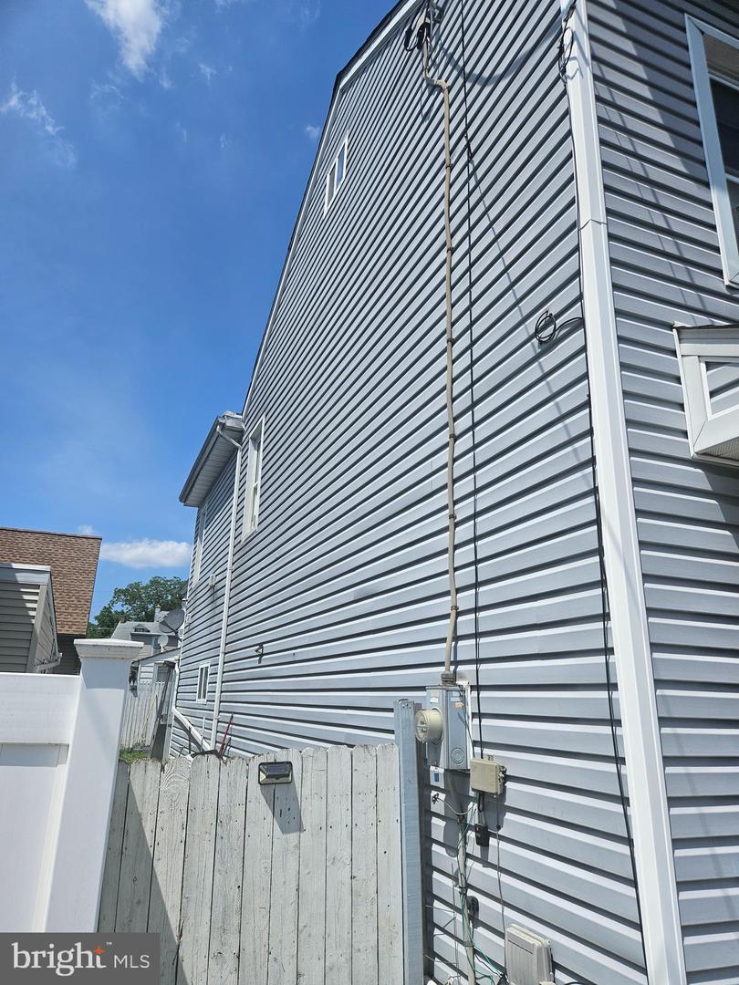 203 Mifflin St