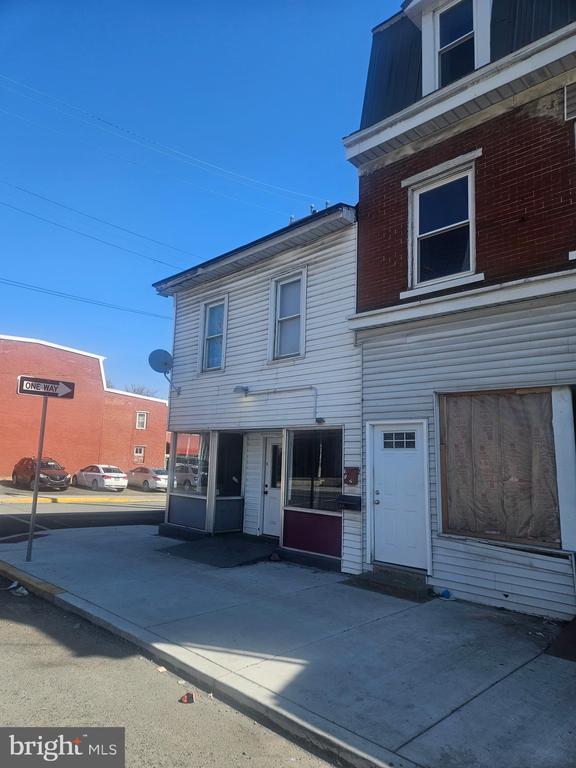 170 VALLEY & 2 SOUTH SPRUCE STREET