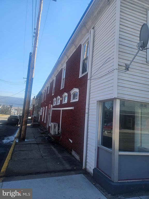 170 VALLEY & 2 SOUTH SPRUCE STREET