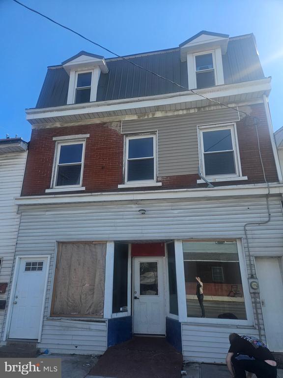 170 VALLEY & 2 SOUTH SPRUCE STREET