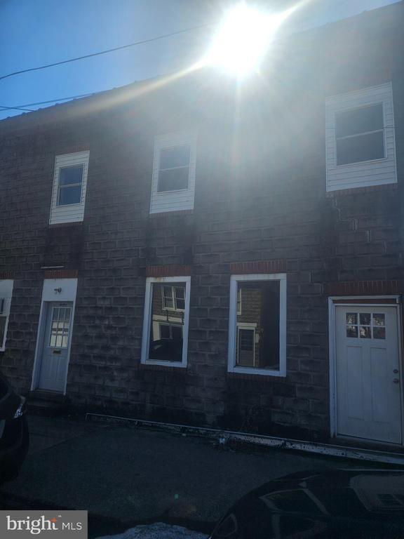 170 VALLEY & 2 SOUTH SPRUCE STREET