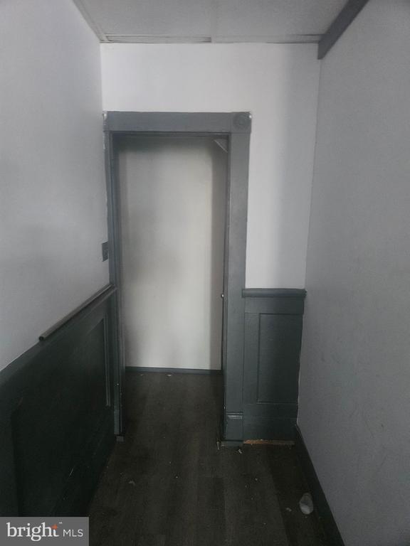 170 VALLEY & 2 SOUTH SPRUCE STREET