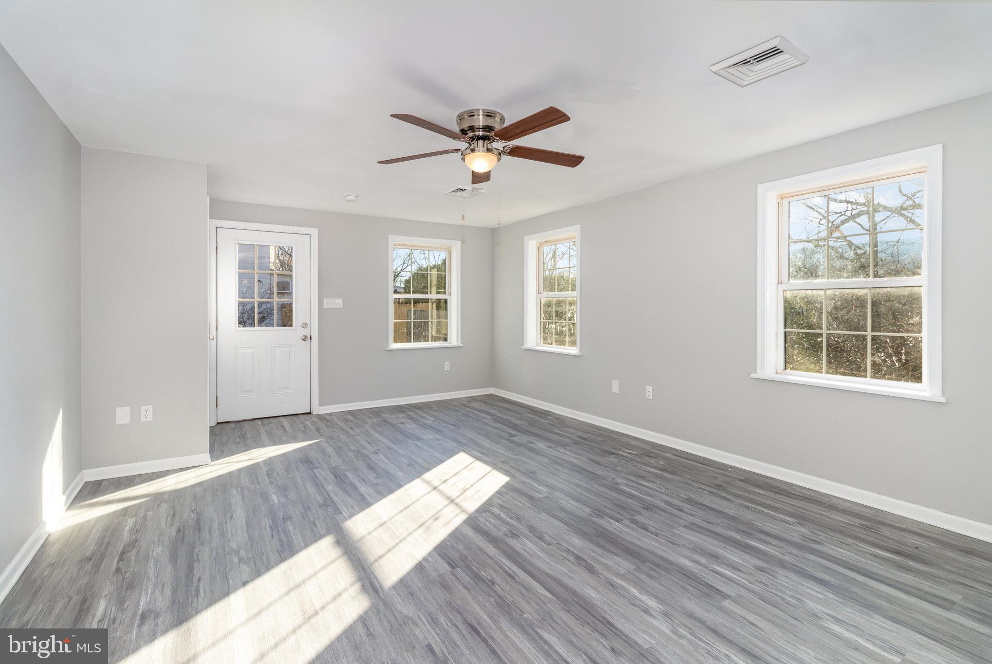 625 Dellville Rd