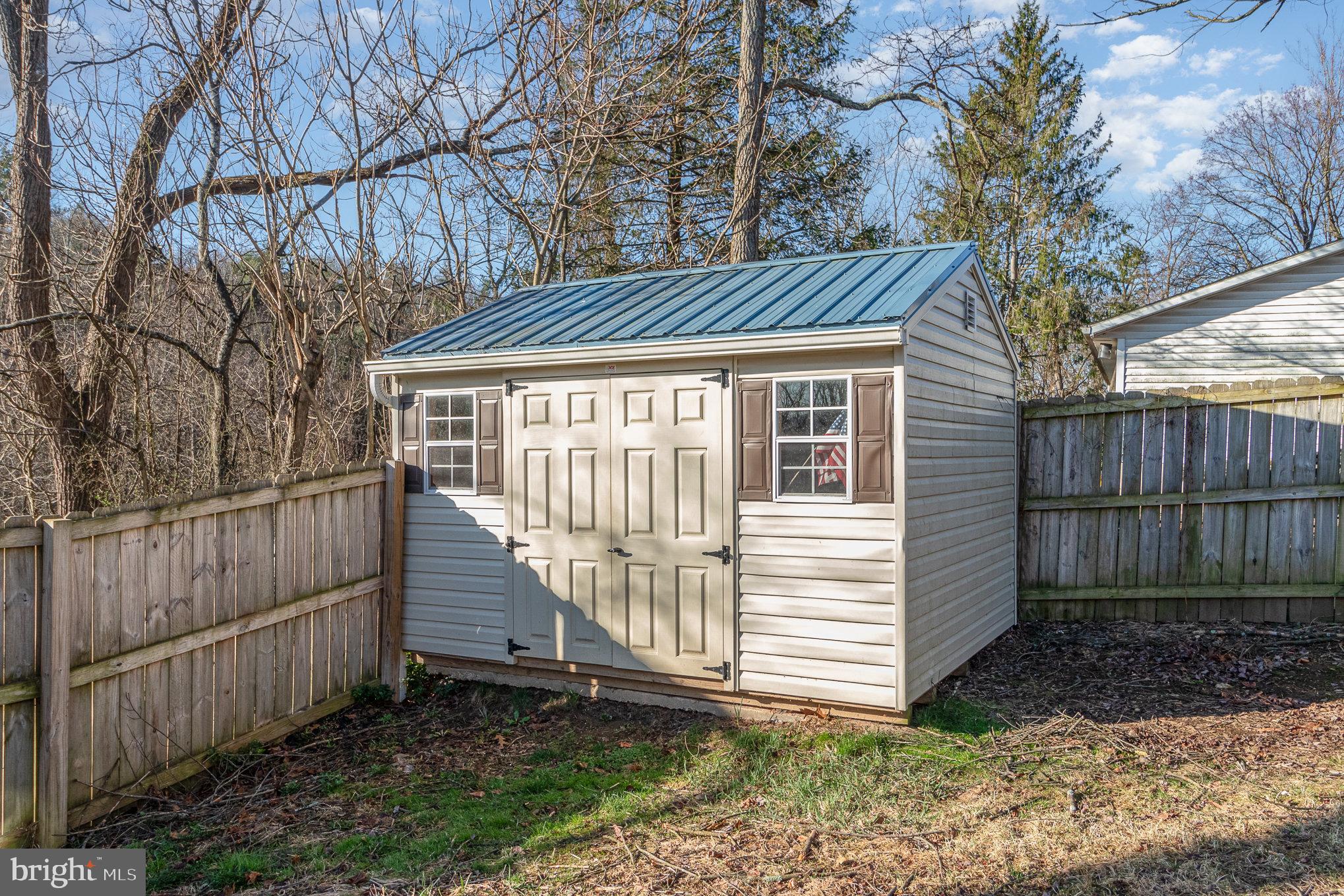 625 Dellville Rd