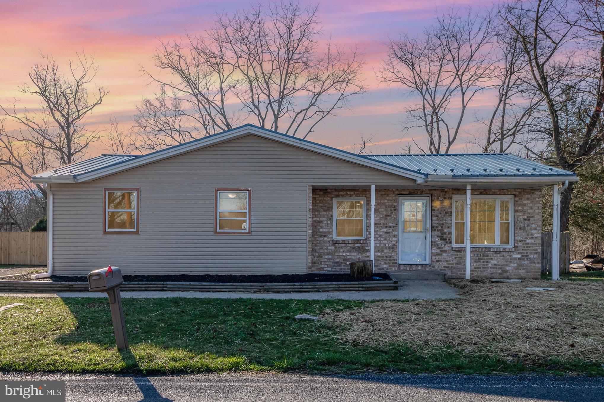 625 Dellville Rd