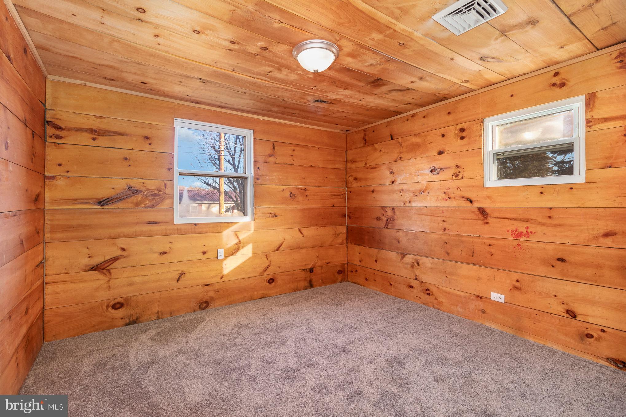 625 Dellville Rd