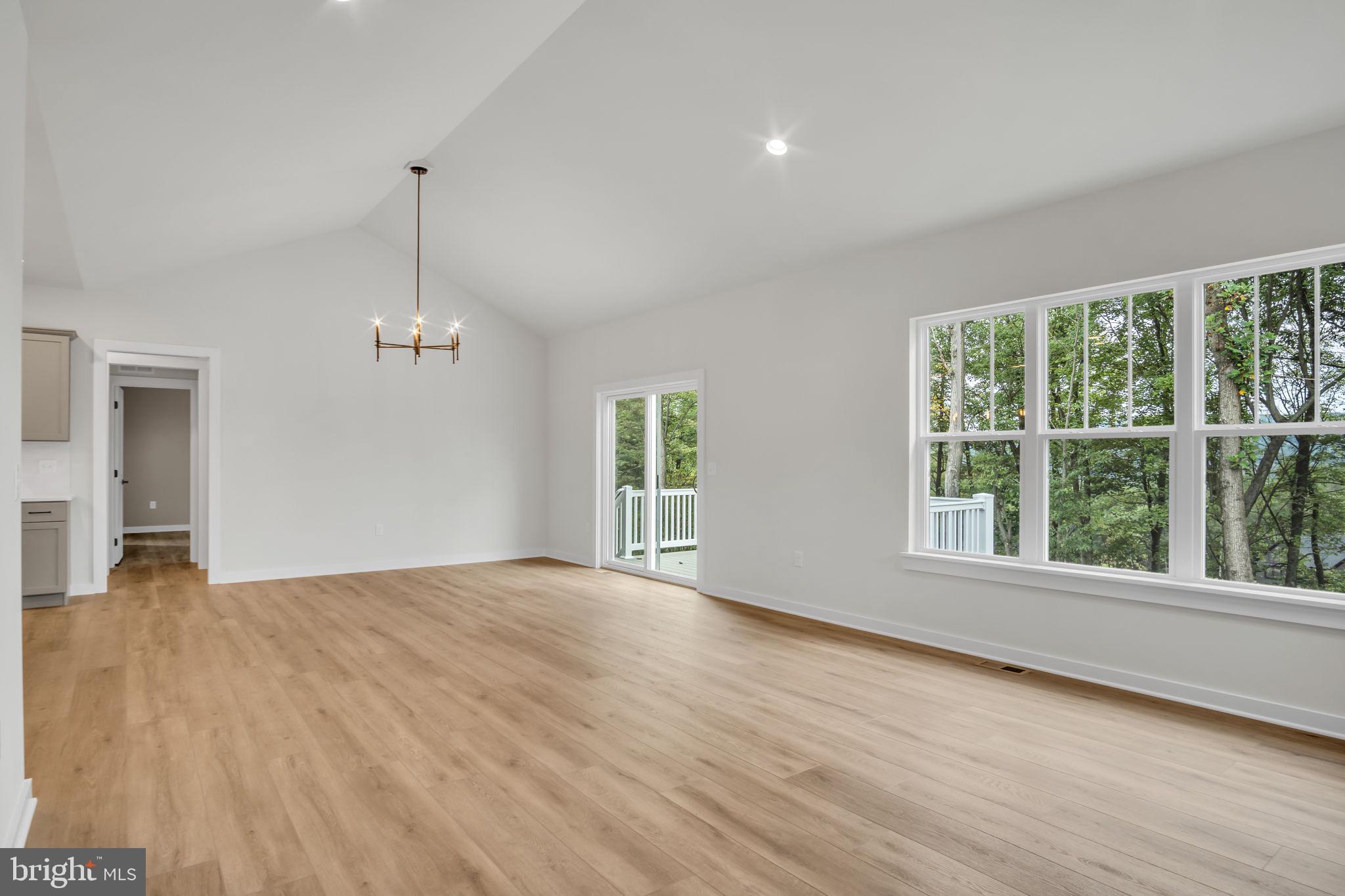 187 WEST STEWART COURT