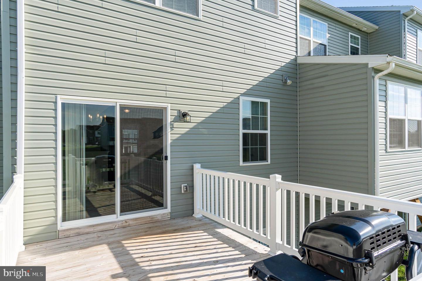 66 Ayrshire Dr