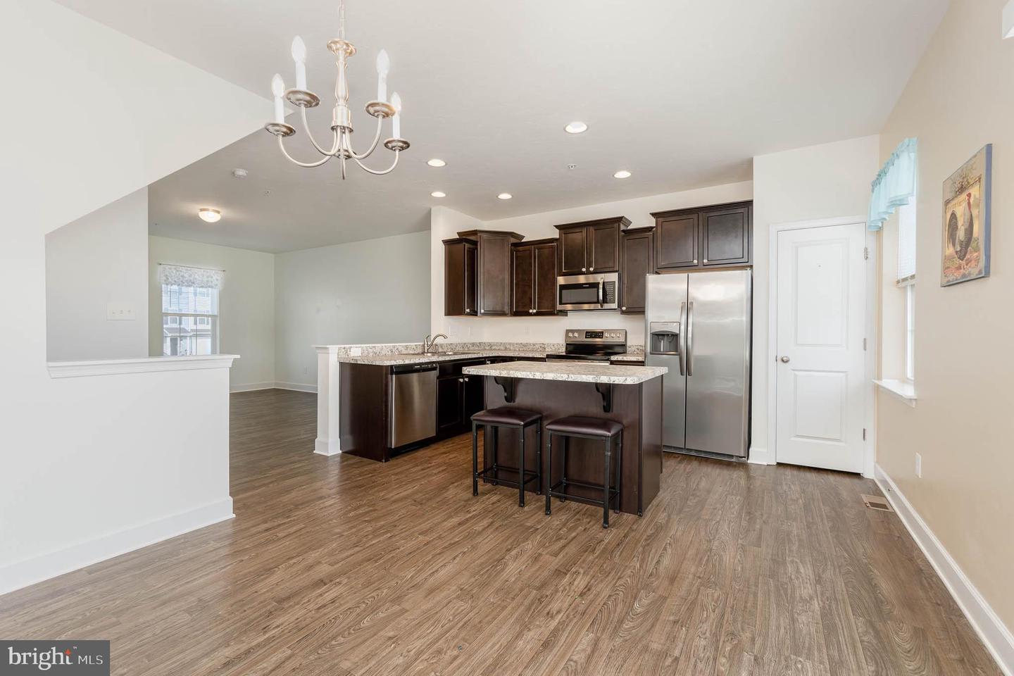 66 Ayrshire Dr