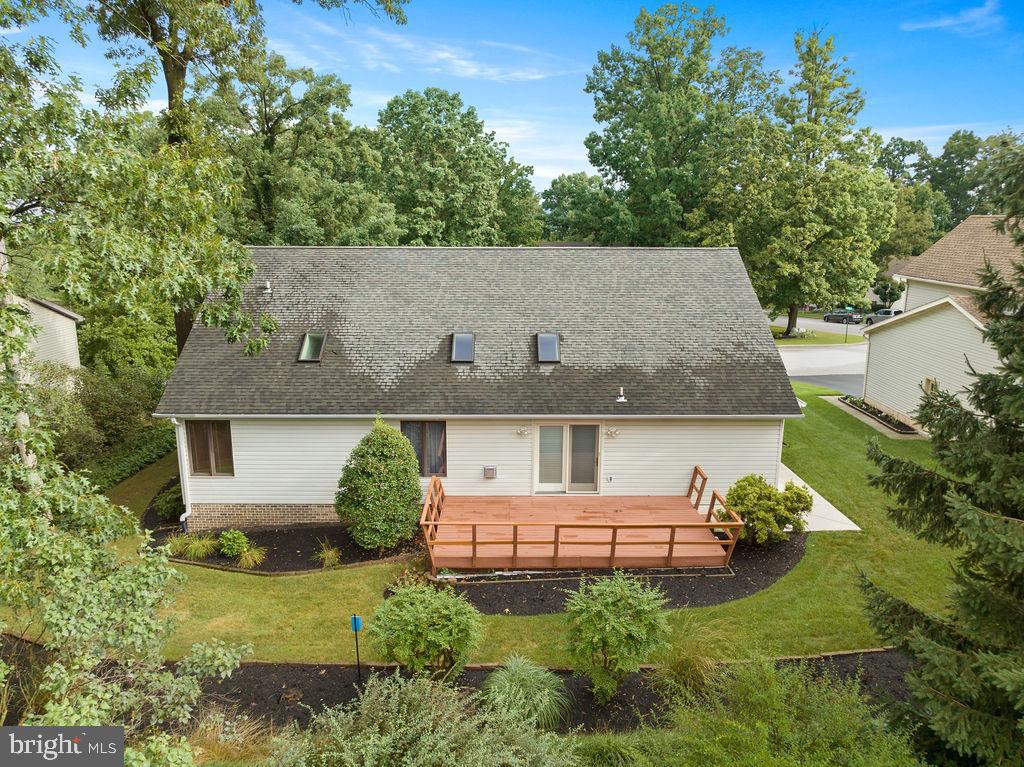 6 Amanda Ave
