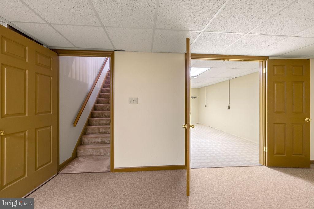 6 Amanda Ave